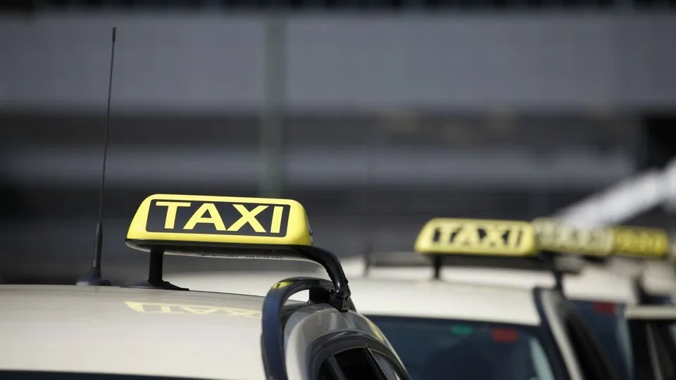 Taxi